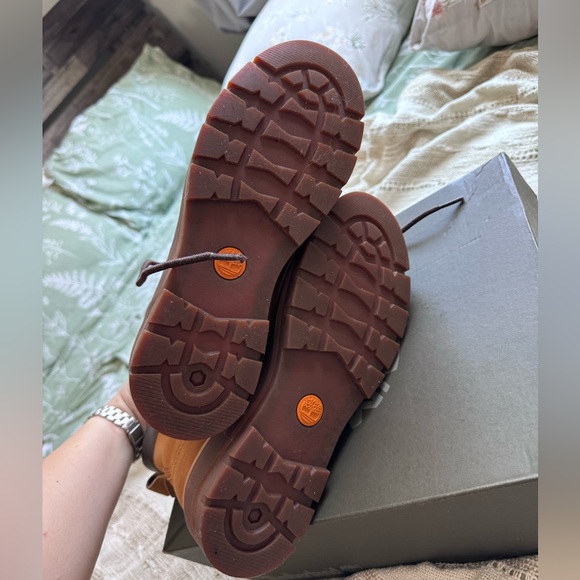 Timberlands - Picture 4 of 10